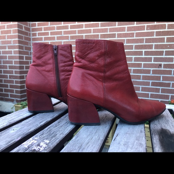 Shoes - RARE Vagabond Red Heeled Boots